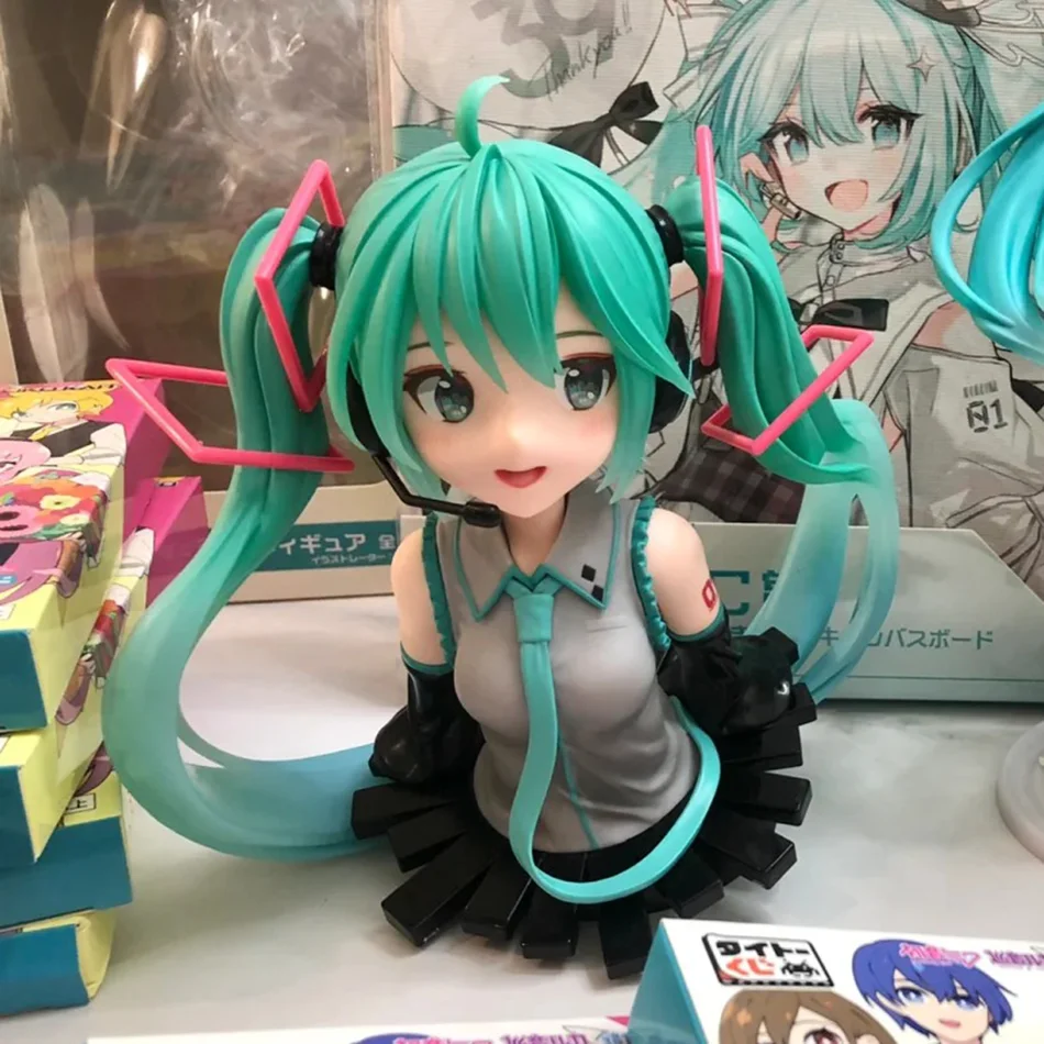 Home Office Romance Manga - Anime Virtual Idol Hatsune Miku Bust