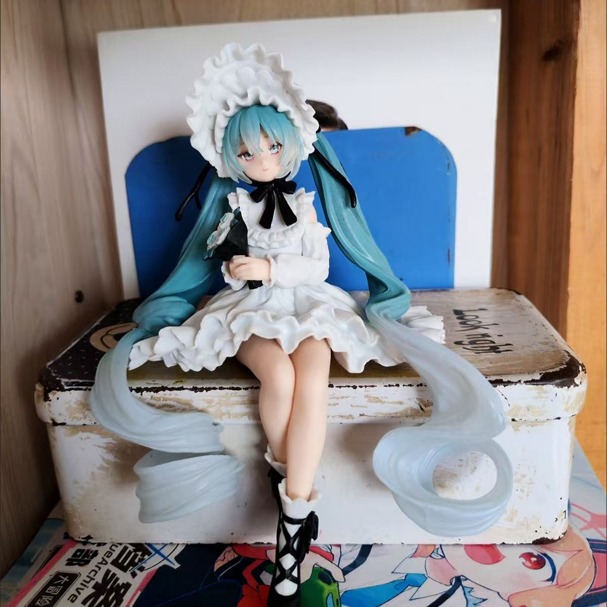 12cm Miku Anime Figure Retro B - đánh giá và giá Home Office Romance Manga